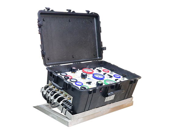 Three diver portable panel, D040